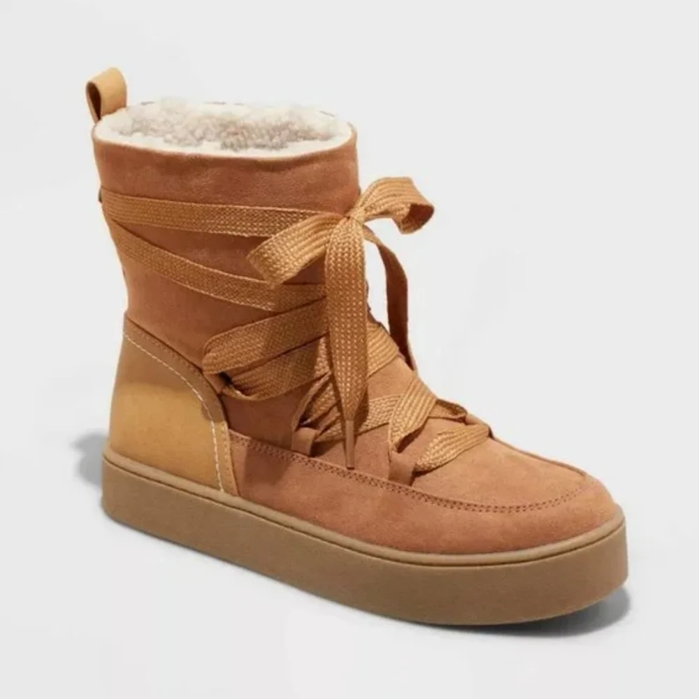 Universal Thread Cognac Winter Boots Size 8.5 New
